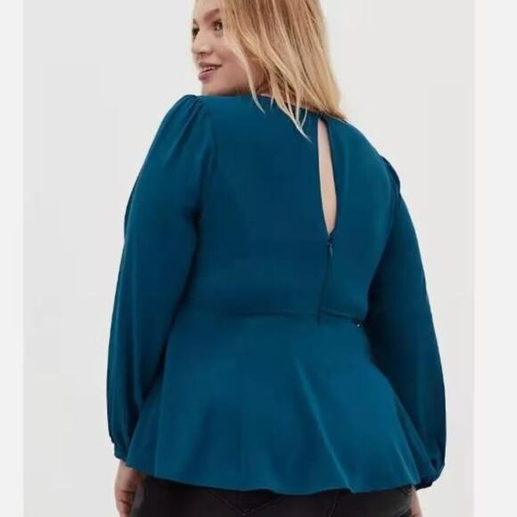 Torrid Brand Size 3 Teal Crepe Sweetheart Long Sleeve Peplum Blouse Top - Picture 3 of 6